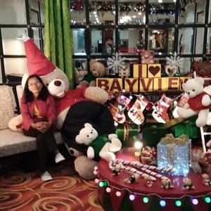 Meet your Posher, Ligaya